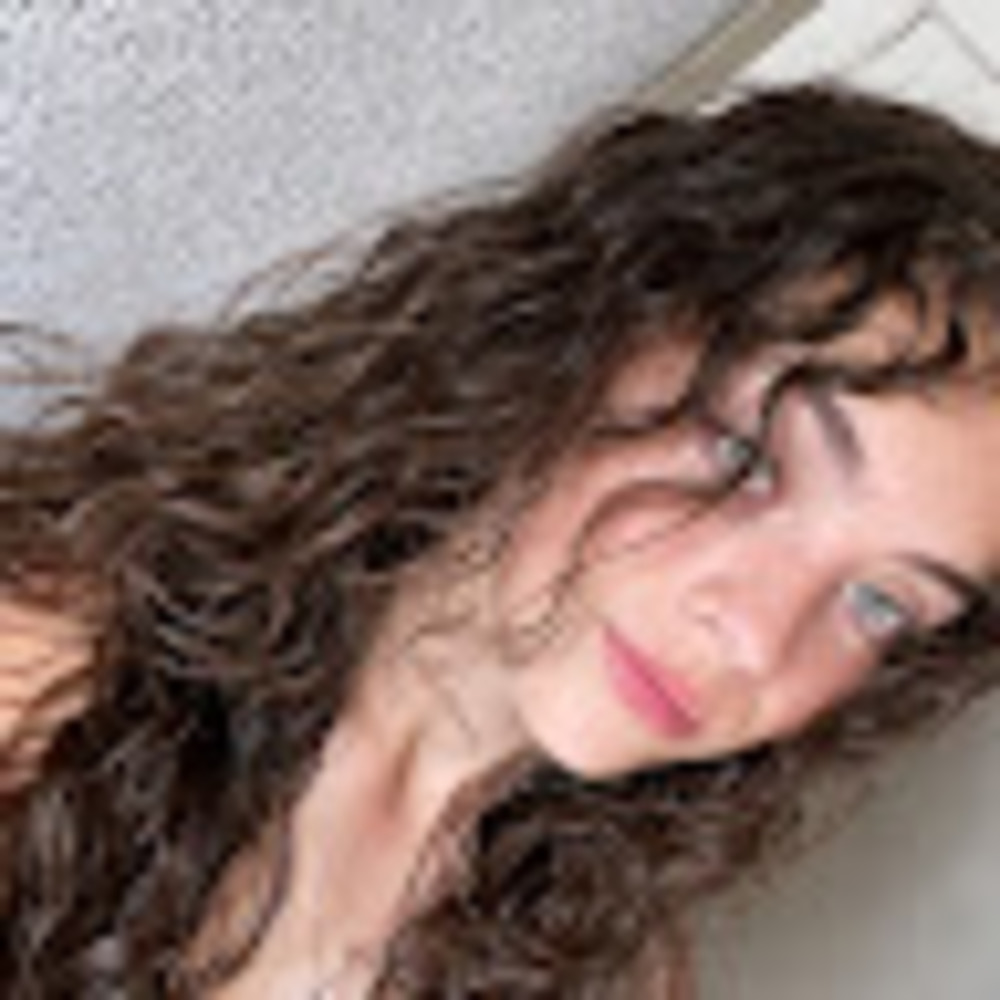 Meet your Posher, Claire